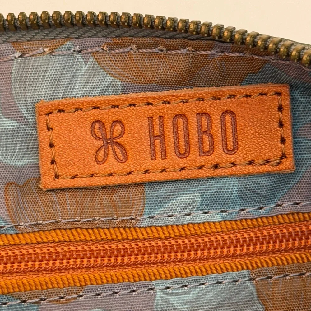 Hobo Sage Green Leather Circle Handle Wristlet Clutch Bag Purse Boho Coastal